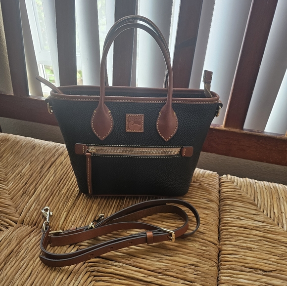Dooney & Bourke• All Weather Leather Pebble Grain Small Handle Tote/CB - Picture 7 of 12